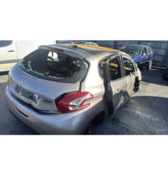 Pare boue arriere gauche PEUGEOT 208 1