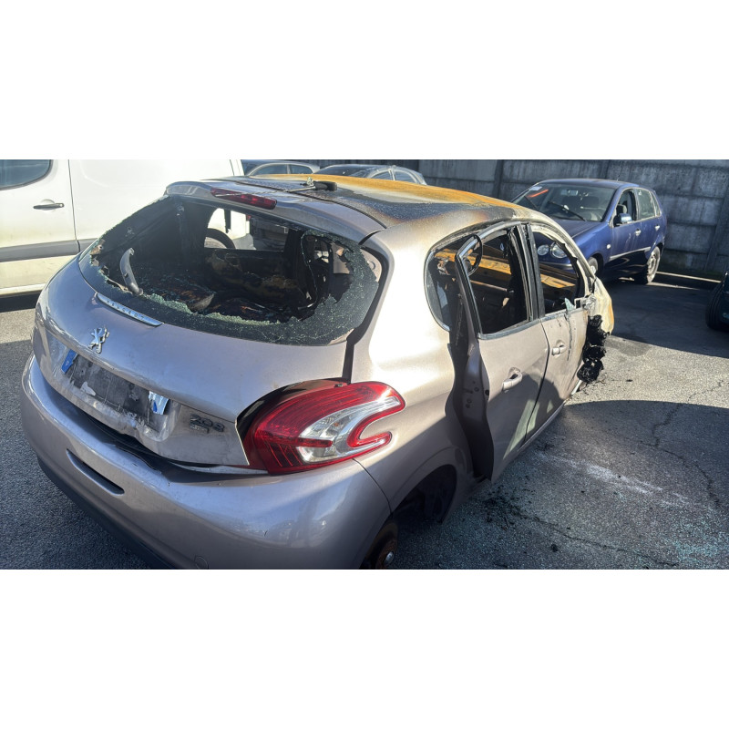 Pare boue arriere gauche PEUGEOT 208 1 Photo n°7