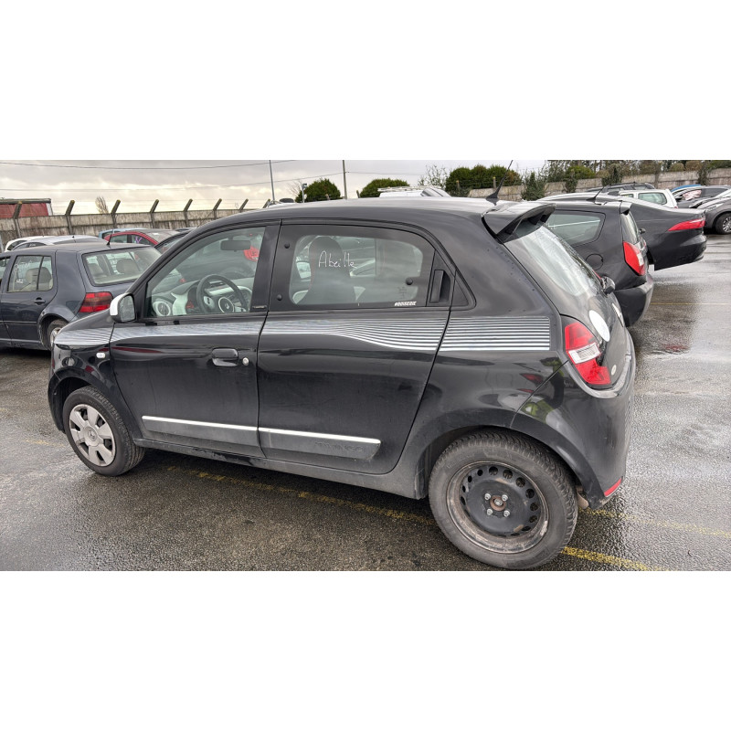 Vitre avant gauche RENAULT TWINGO 3 Photo n°11