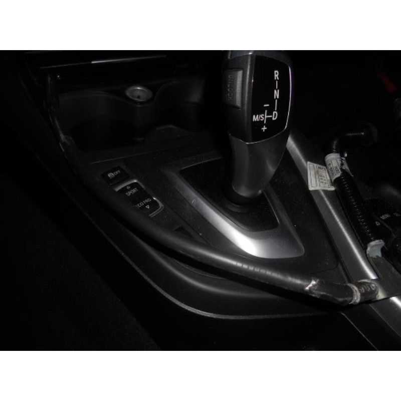 Compresseur clim BMW SERIE 1 F20 Photo n°12