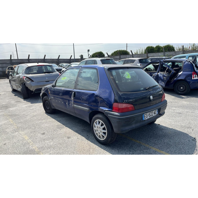 Pare choc arriere PEUGEOT 106 Photo n°10