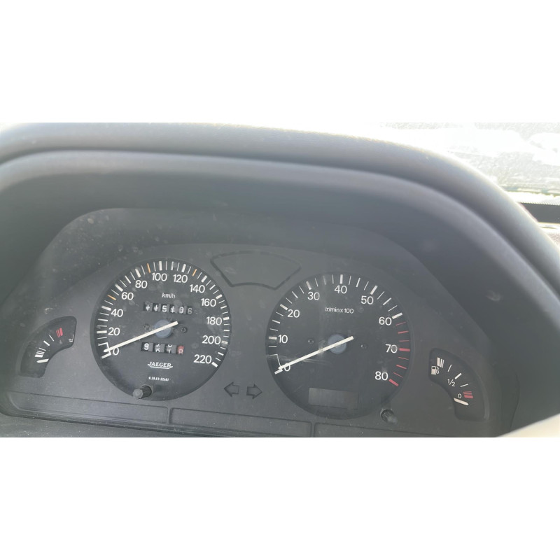 Pare choc arriere PEUGEOT 106 Photo n°14