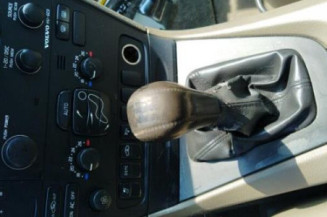 Serrure avant droit VOLVO S 60 1