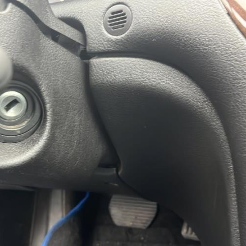 Pretensionneur de ceinture avant droit PEUGEOT 607 Photo n°15