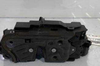 Serrure avant droit VOLKSWAGEN POLO 6