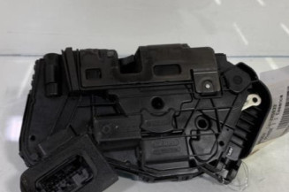 Serrure avant droit VOLKSWAGEN POLO 6