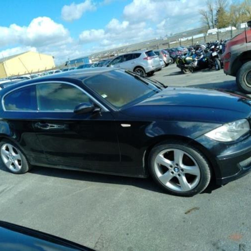 Porte avant droit BMW SERIE 1 E81 Photo n°8