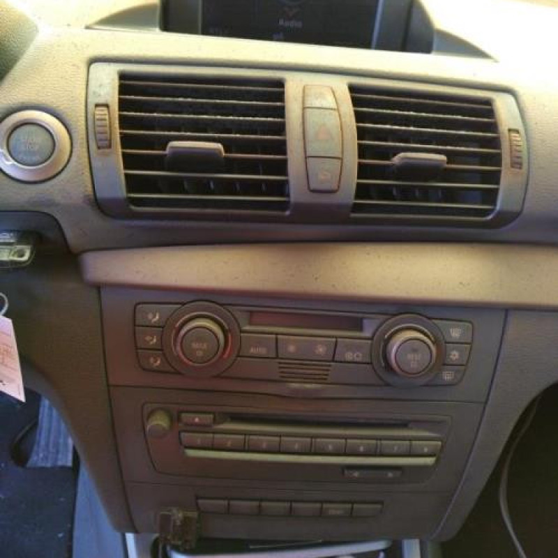 Porte avant droit BMW SERIE 1 E81 Photo n°15