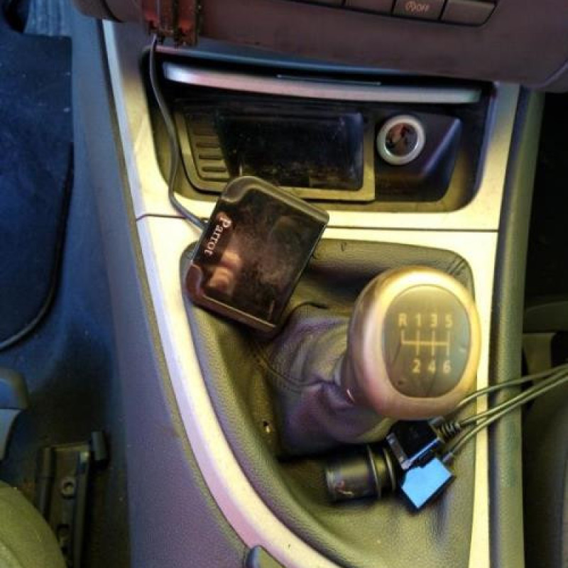 Porte avant droit BMW SERIE 1 E81 Photo n°16