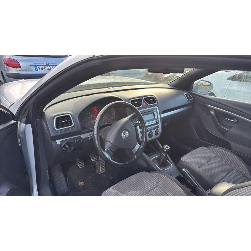 Vitre avant gauche VOLKSWAGEN EOS Photo n°16
