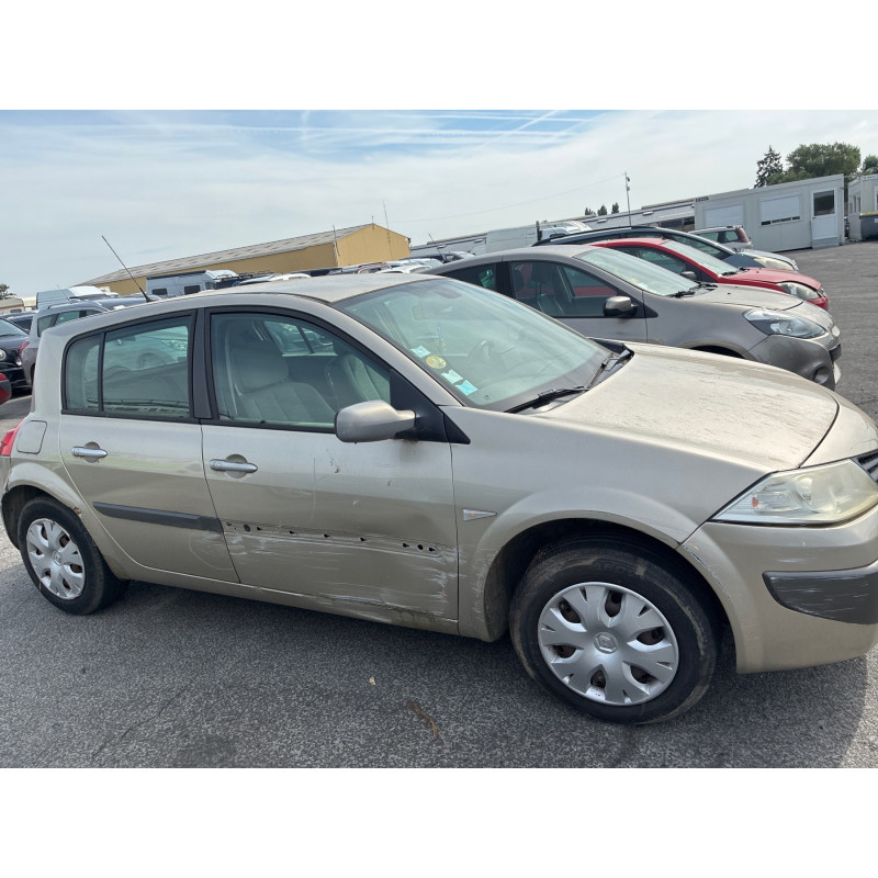 Pompe à carburant RENAULT MEGANE 2 Photo n°9