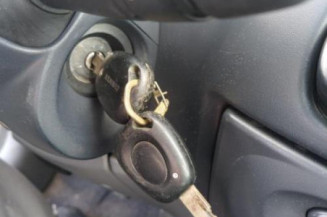 Leve vitre electrique avant droit RENAULT MEGANE 1