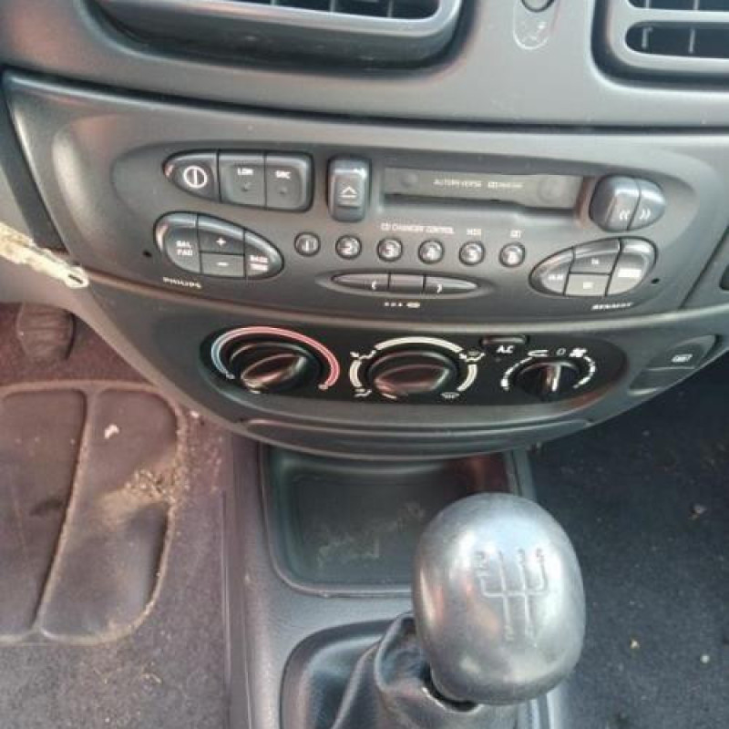 Leve vitre electrique avant droit RENAULT MEGANE 1 Photo n°12