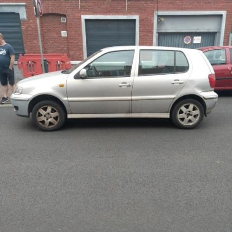 Moteur VOLKSWAGEN POLO 3 Photo n°5