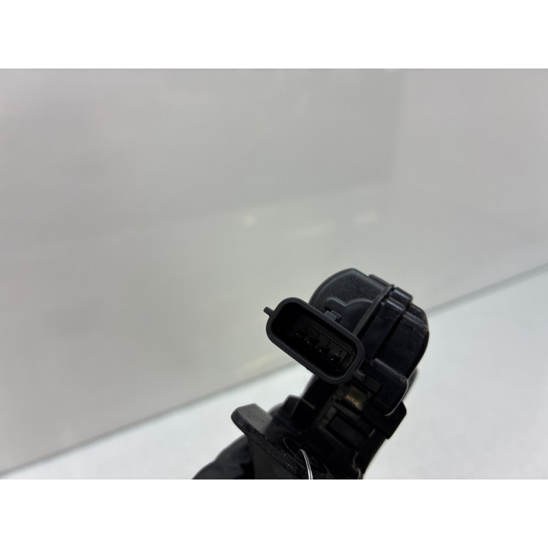Serrure de coffre RENAULT TWINGO 2 Photo n°4