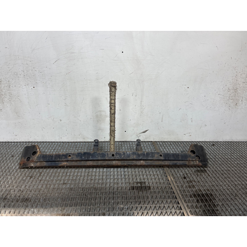 Renfort pare choc avant (traverse) TOYOTA RAV4 2 Photo n°1