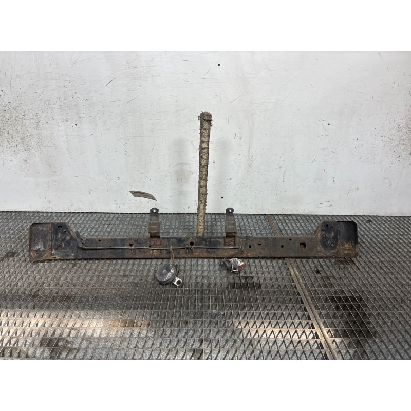 Renfort pare choc avant (traverse) TOYOTA RAV4 2 Photo n°2