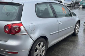 Pretensionneur de ceinture avant droit VOLKSWAGEN GOLF 5