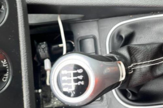 Pretensionneur de ceinture avant droit VOLKSWAGEN GOLF 5