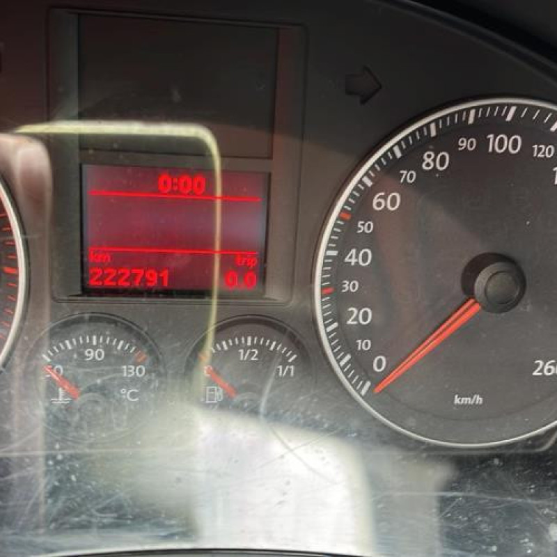 Pretensionneur de ceinture avant droit VOLKSWAGEN GOLF 5 Photo n°13