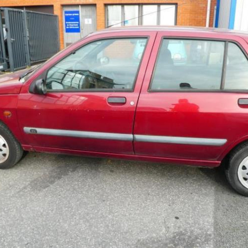 Pretensionneur de ceinture avant droit RENAULT CLIO 1 Photo n°8