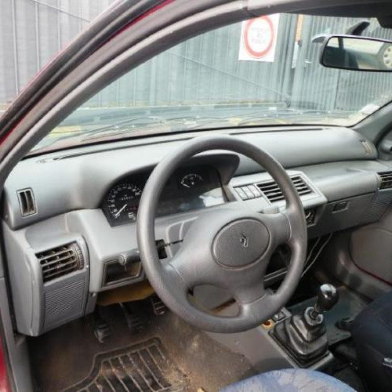 Pretensionneur de ceinture avant droit RENAULT CLIO 1 Photo n°11