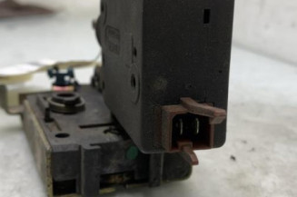 Serrure avant droit CITROEN SAXO