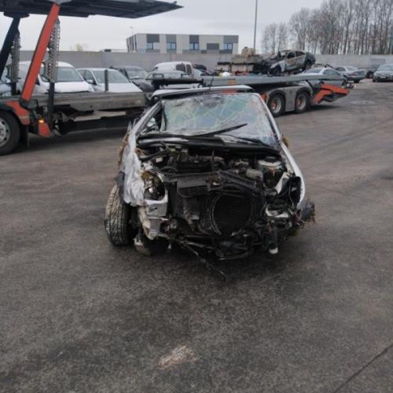 Anti brouillard arriere PEUGEOT 206 Photo n°4