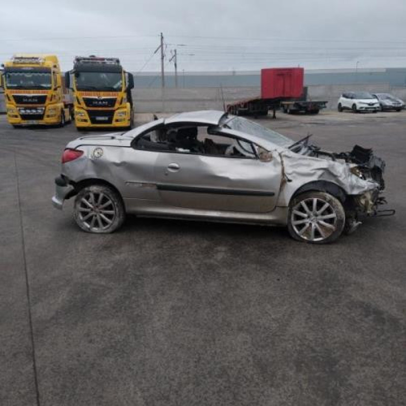 Anti brouillard arriere PEUGEOT 206 Photo n°5
