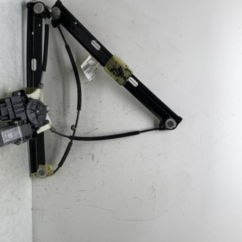 Leve vitre electrique avant droit VOLKSWAGEN POLO 6 Photo n°1