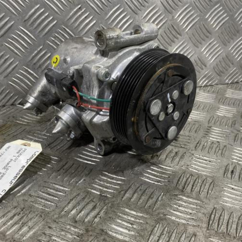 Compresseur clim PEUGEOT 208 1 Photo n°4