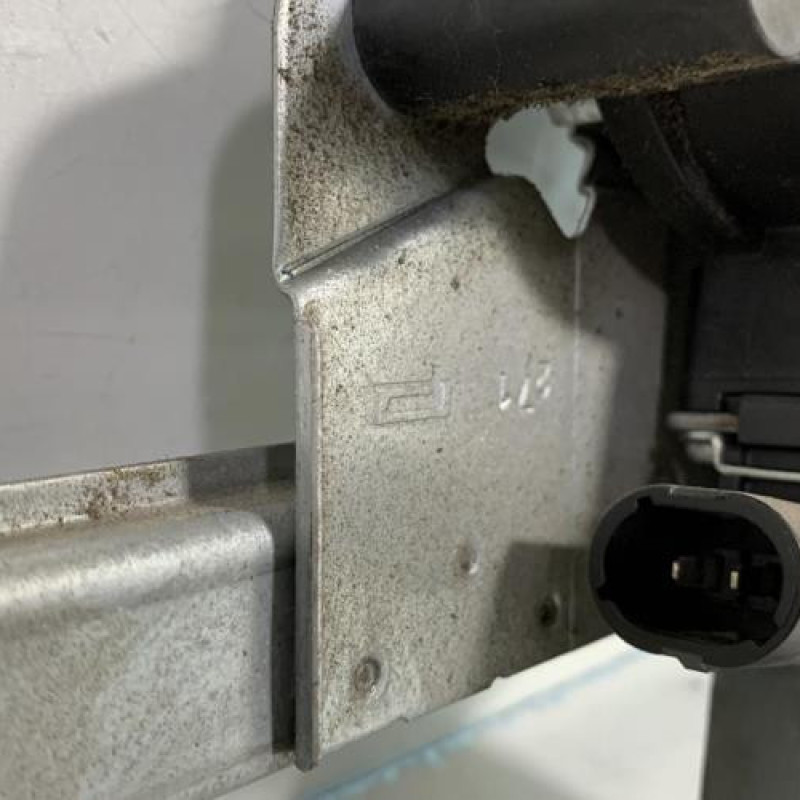 Leve vitre electrique avant droit OPEL VIVARO 1 Photo n°3