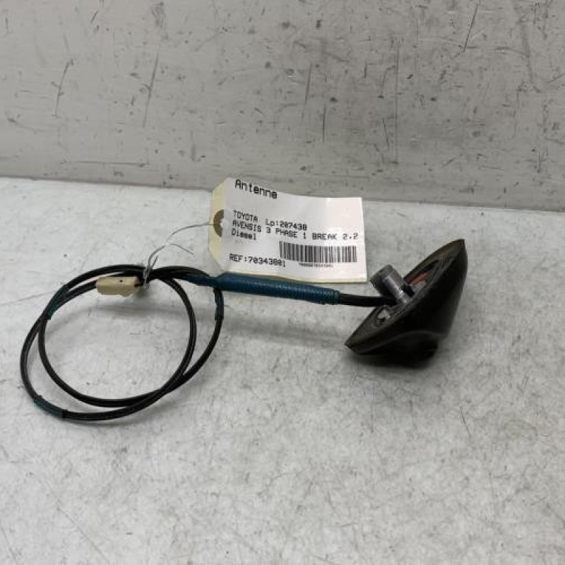 Antenne TOYOTA AVENSIS 3 Photo n°1