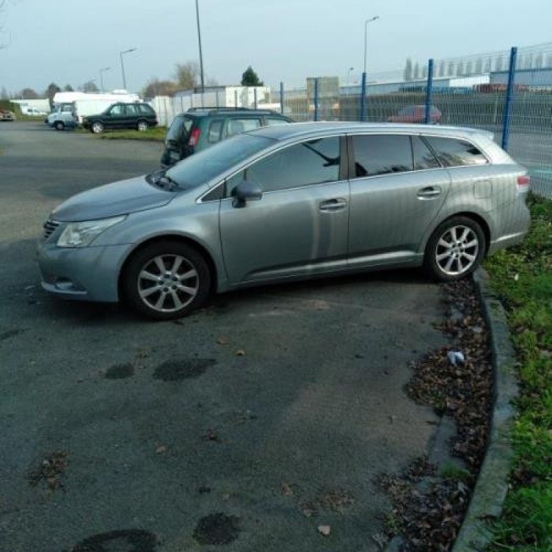 Antenne TOYOTA AVENSIS 3 Photo n°5