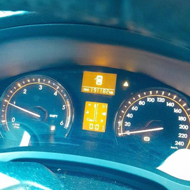 Antenne TOYOTA AVENSIS 3 Photo n°12