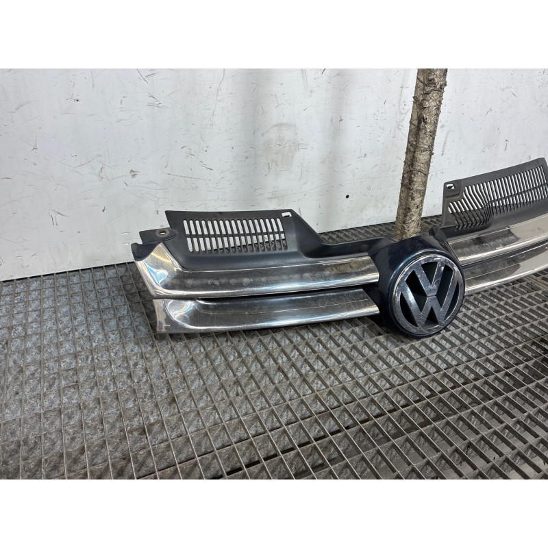 Calandre VOLKSWAGEN GOLF 5 Photo n°4