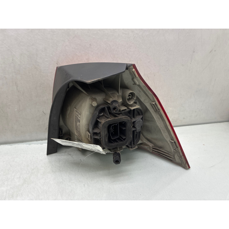 Feu arriere principal gauche (feux) VOLKSWAGEN GOLF 5 Photo n°3