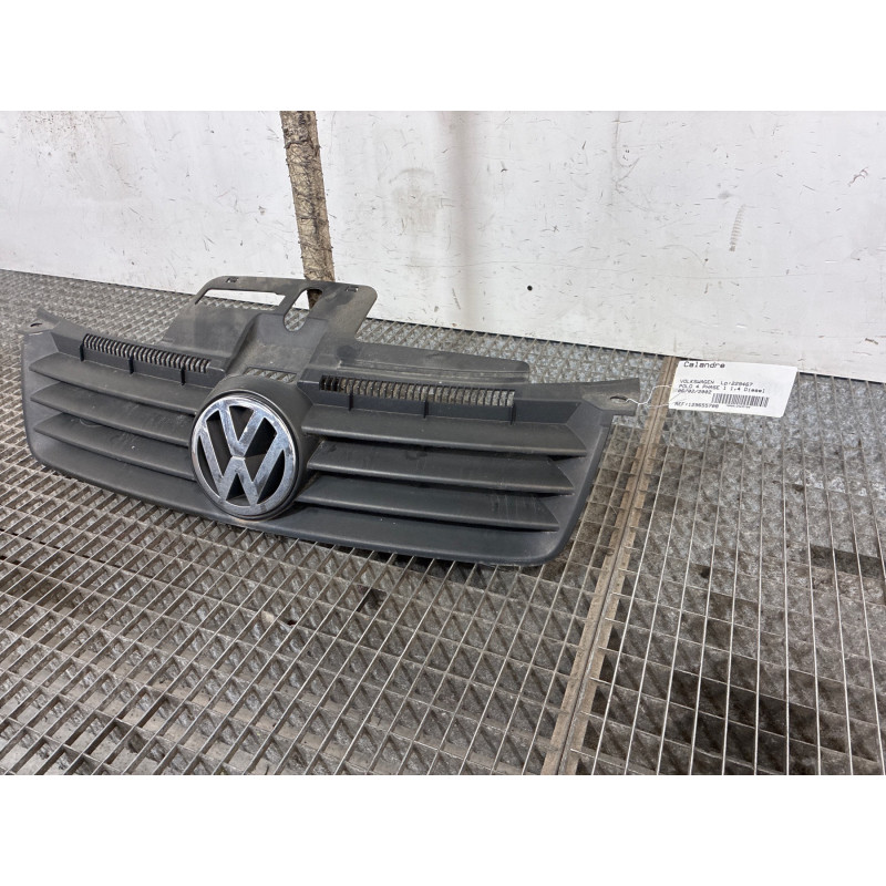 Calandre VOLKSWAGEN POLO 4 Photo n°2