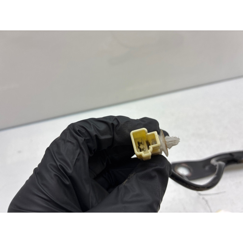 Attache ceinture avant gauche SUZUKI SWIFT 3 Photo n°5