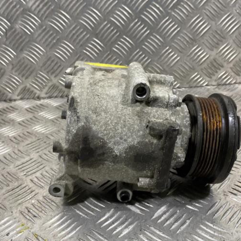Compresseur clim FORD FIESTA 6 Photo n°4