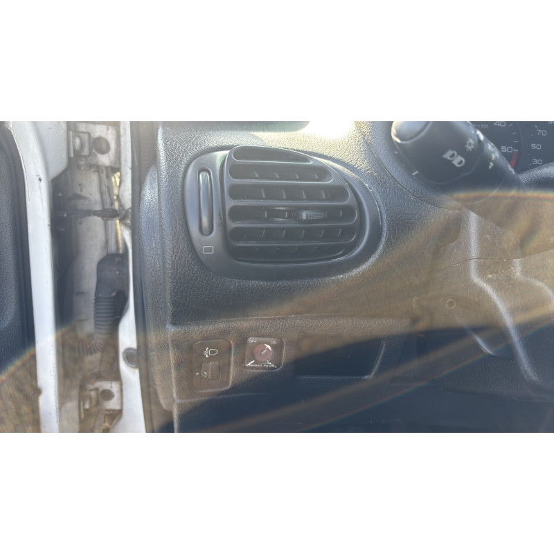 Antenne PEUGEOT 206 Photo n°17