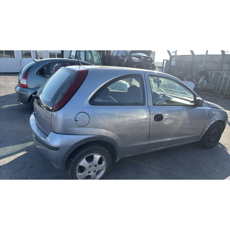 Feu arriere principal gauche (feux) OPEL CORSA C Photo n°9