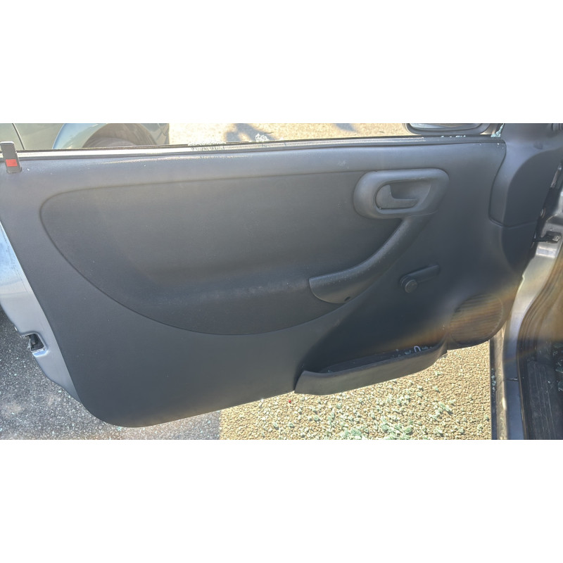 Feu arriere principal gauche (feux) OPEL CORSA C Photo n°12