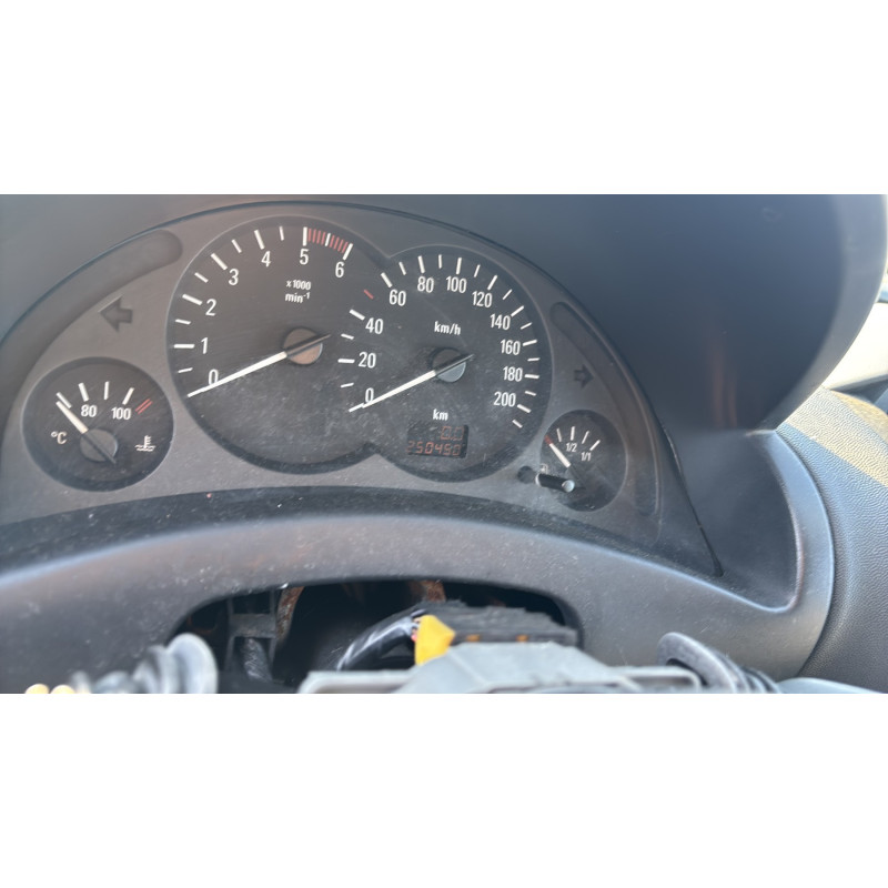 Feu arriere principal gauche (feux) OPEL CORSA C Photo n°18