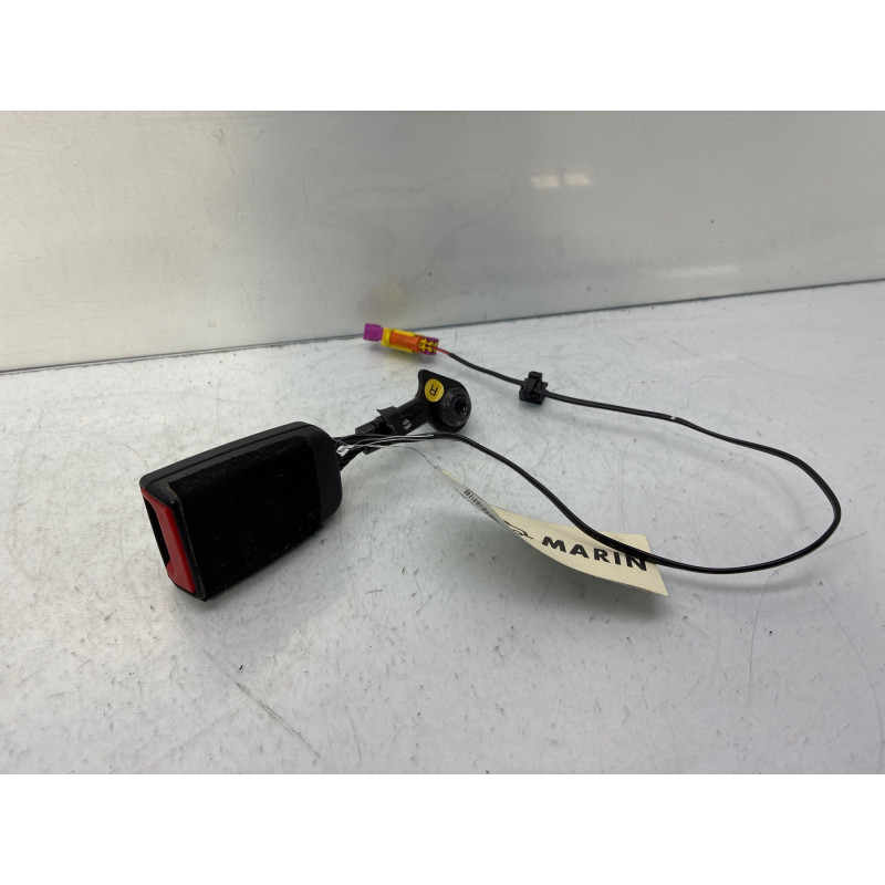 Attache ceinture arriere droit OPEL MERIVA B Photo n°1