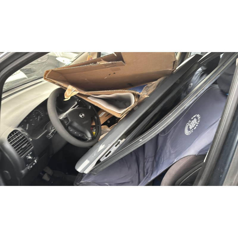 Feu arriere principal gauche (feux) OPEL ZAFIRA A Photo n°14