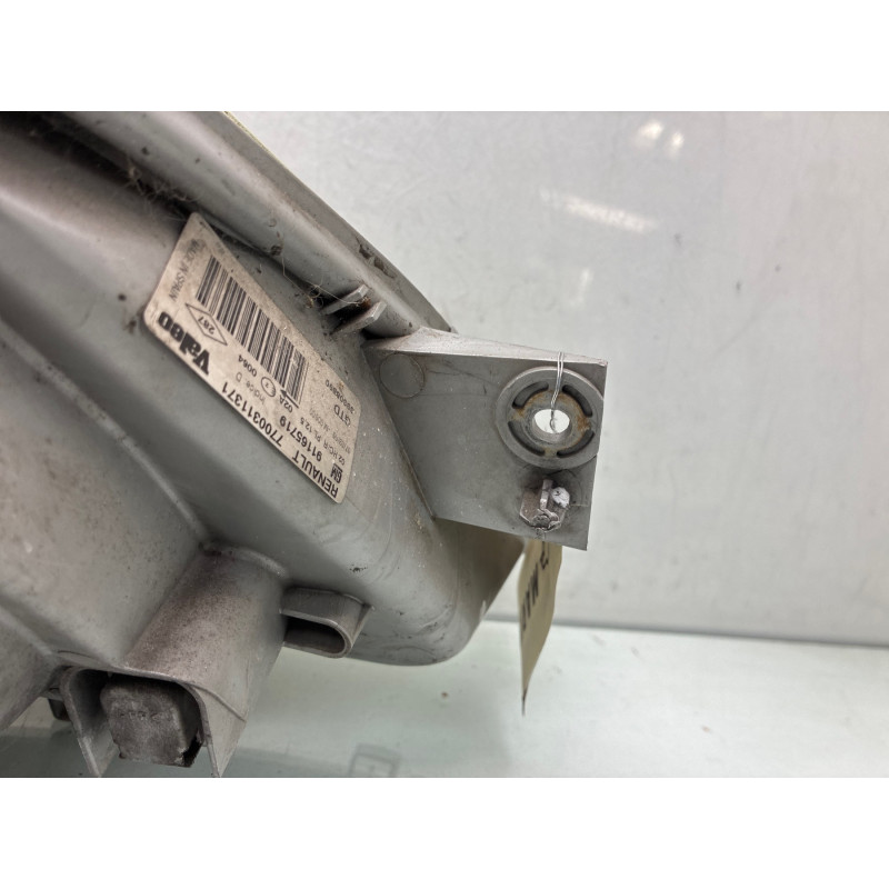 Optique avant principal gauche (feux)(phare) RENAULT TRAFIC 2 Photo n°1