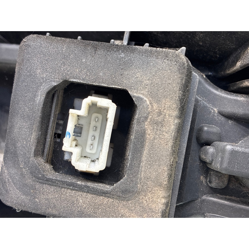 Feu arriere principal droit (feux) RENAULT SCENIC 3 Photo n°1