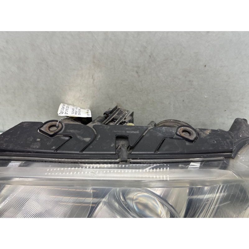 Optique avant principal gauche (feux)(phare) VOLKSWAGEN PASSAT 4 Photo n°4
