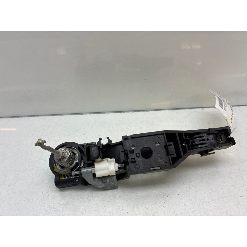 Poignee porte avant gauche RENAULT LAGUNA 3 Photo n°4